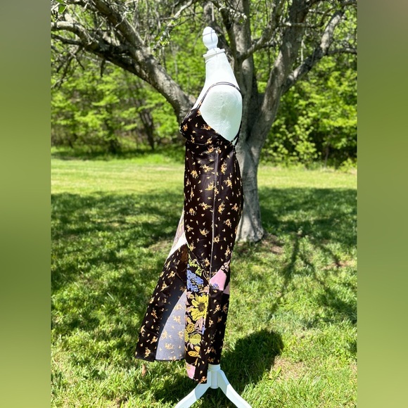 Urban Outfitters Floral Midi Dress - Picture 8 of 12